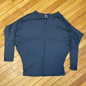 MOA Collection Long Sleeve Batwing Top Large Blueish Gray